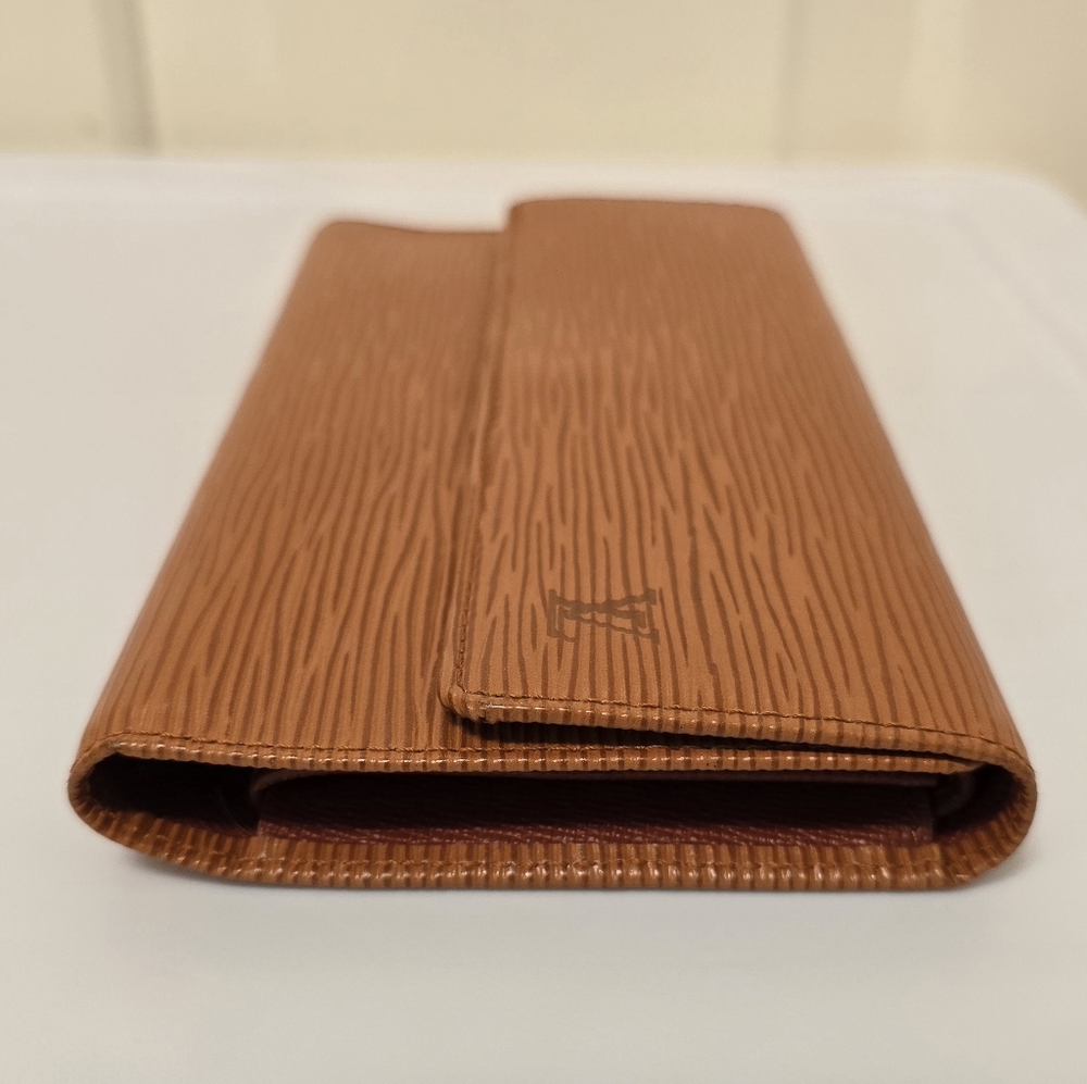 Authentic Louis Vuitton Tan Epi Tri-fold Long Wallet - Picture 6 of 15